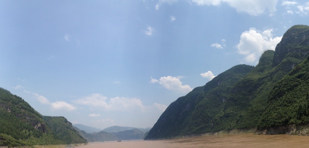 Yangtze River-iphone Wide Angle App