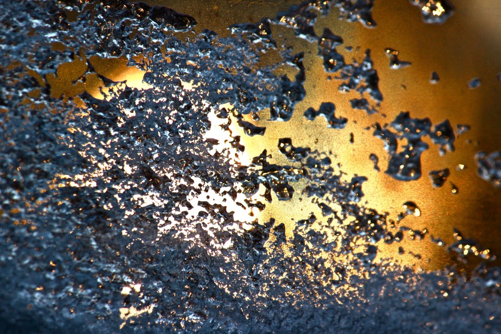 EF-S 208mm, ISO 200, f/10, 1/200