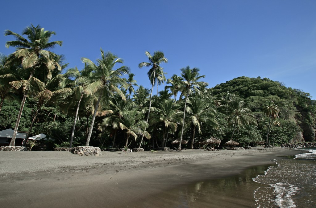 Day 3: Anse Mamin, desaturated in iPhoto. Sigma 10mm, f/8, 1/160, ISO 100